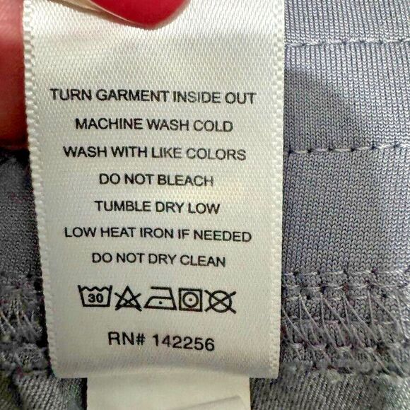 Figs Women's Graphite Gray Livingston Basic Scrub Pants Size Medium Tall - Picture 11 of 16